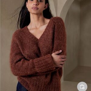 Banana Republic Rich Brown V-Neck Sweater